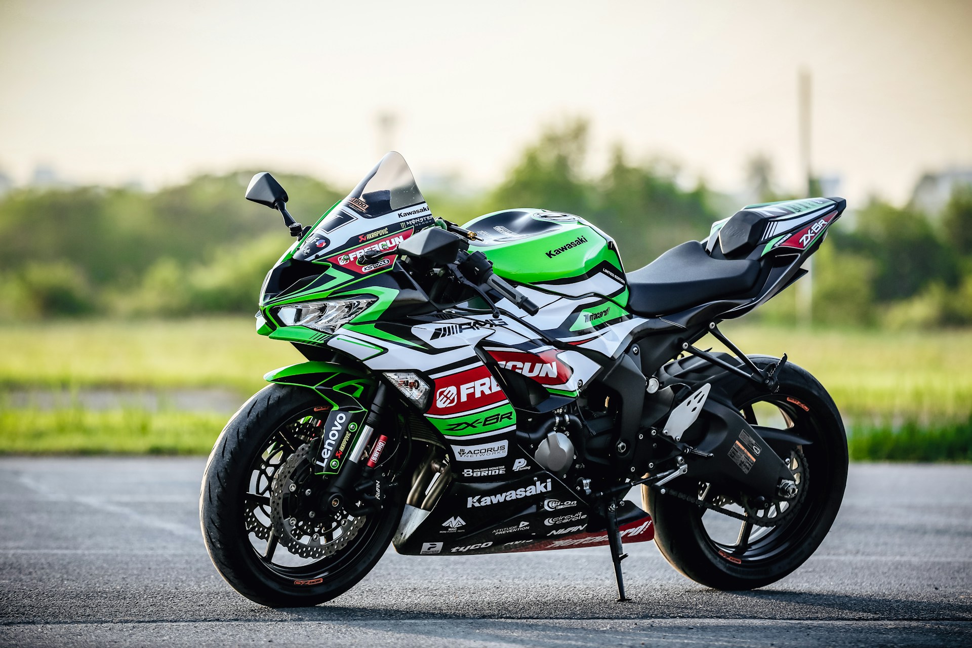 Peeters Carkitshop